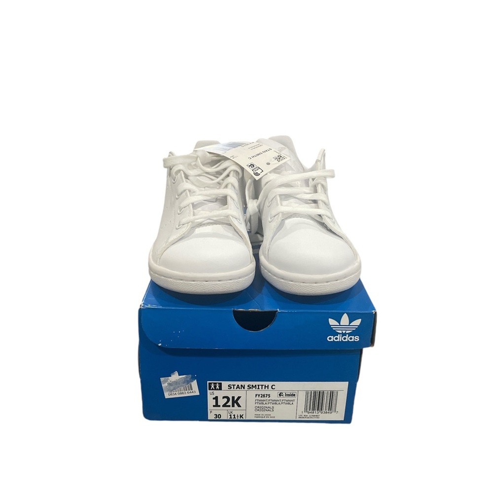 Adidas white sneakers for little kid - size 12J